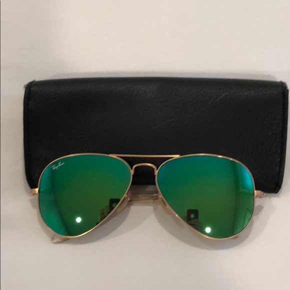 Gently used ray ban aviators with green lenses